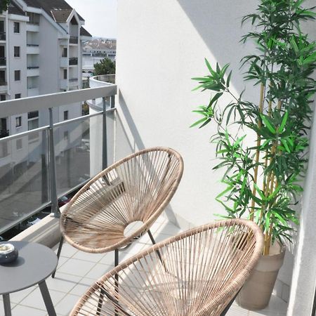 Apartament Le Mont-Veyrier, Parking Et Vue Annecy Zewnętrze zdjęcie
