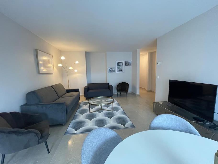 Apartament Le Mont-Veyrier, Parking Et Vue Annecy Zewnętrze zdjęcie
