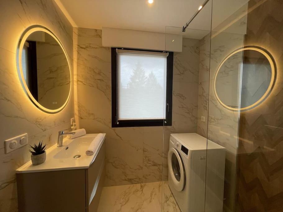 Apartament Le Mont-Veyrier, Parking Et Vue Annecy Zewnętrze zdjęcie